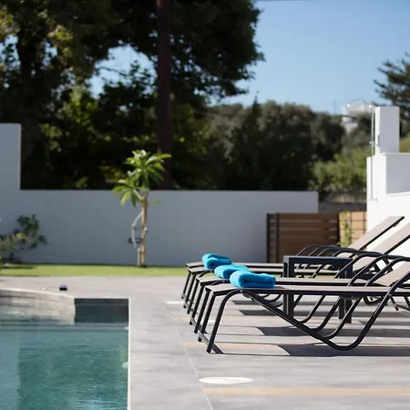Sunnyside Villas, Ideal For Vibrant Stays,By Thinkvilla Pigianos Kampos  Exterior photo