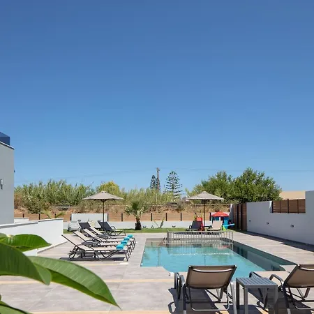 Sunnyside Villas, Ideal For Vibrant Stays,By Thinkvilla Pigianos Kampos  Exterior photo