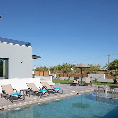 Sunnyside Villas, Ideal For Vibrant Stays,By Thinkvilla Pigianos Kampos  Exterior photo