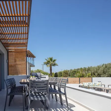 Sunnyside Villas, Ideal For Vibrant Stays,By Thinkvilla Pigianos Kampos  Exterior photo