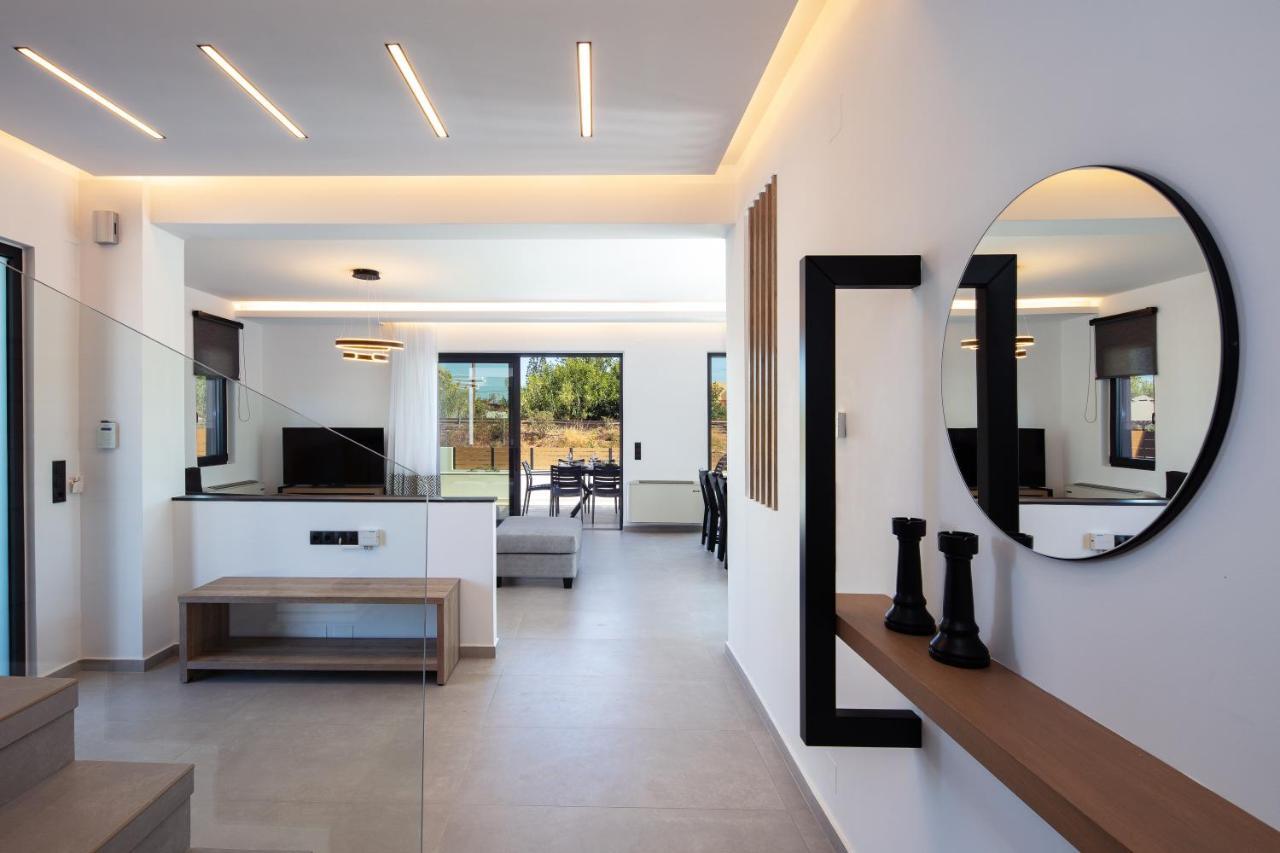 Sunnyside Villas, Ideal For Vibrant Stays,by Thinkvilla Pigianos Kampos (Crete)